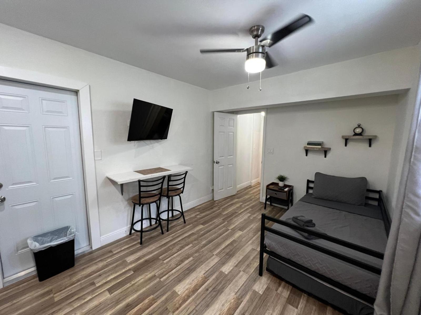 Designed Private Suites In Miami Zewnętrze zdjęcie