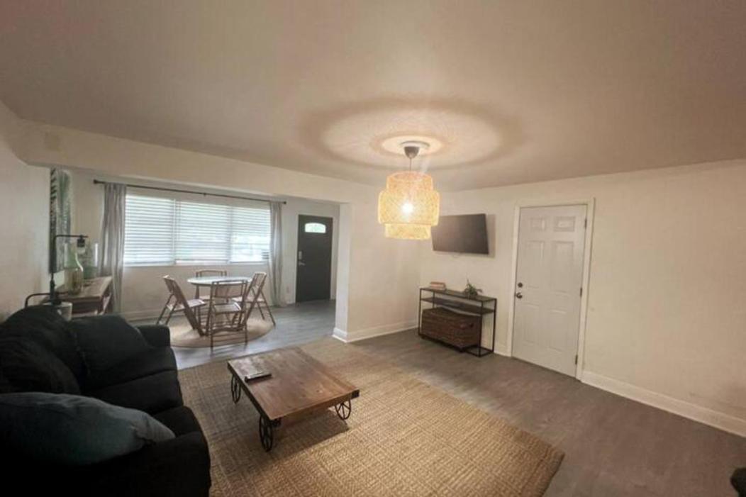 Designed Private Suites In Miami Pokój zdjęcie