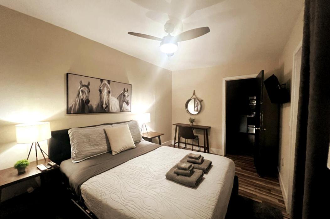 Designed Private Suites In Miami Pokój zdjęcie